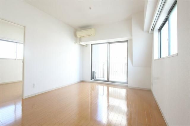 レジーナ浅草橋の居間・リビング