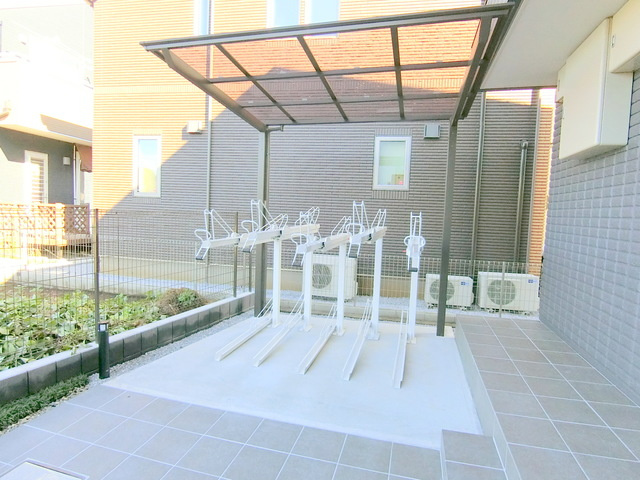 AOZO　HAUSⅡのその他共用部分|屋根付き駐輪場