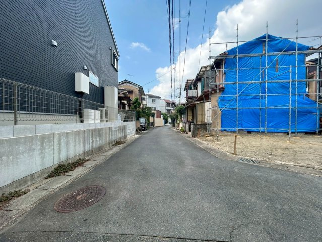 四ノ宮川原町　駐車2台プラン　建築条件付土地の前面道路含む現地写真|【前道の様子】