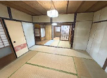 大津市栄町の事務所の和室