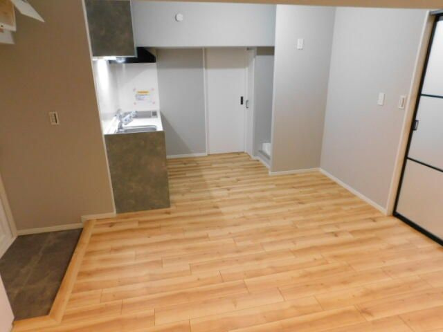 ワコー東日本橋マンションの居間・リビング