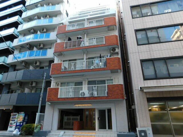 ワコー東日本橋マンションの外観