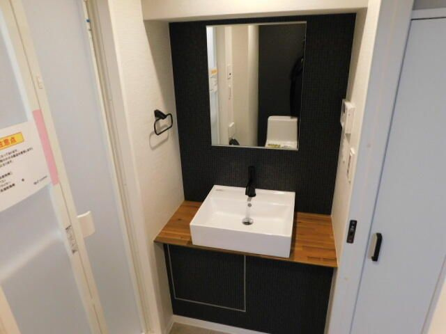 ワコー東日本橋マンションの洗面所