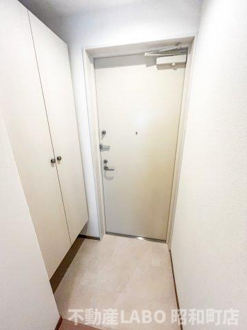 ウェルスクエア帝塚山の玄関