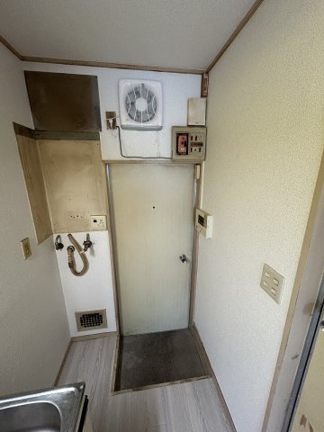 リベラシオンの玄関