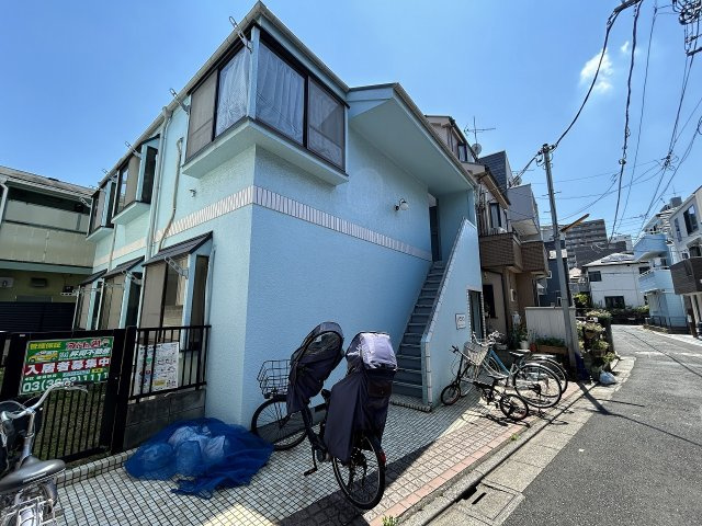 リベラシオンの外観