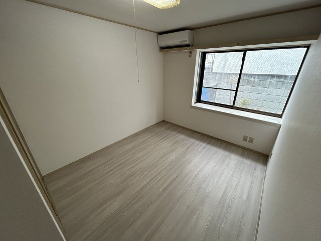 リベラシオンの居間・リビング