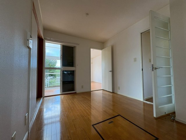 クレールの居間・リビング|ゆったり過ごせるリビングです