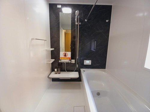 ◇【小名浜大原　12期】　1号棟　☆新生活応援キャンペーン中☆　泉駅まで車で10分◇の浴室|同施工：ユニットバスの写真です。フルオート機能で、時間帯を気にせず、家族全員が暖かい湯船に浸かることができます。　一日の疲れを癒してくれそうですね。　