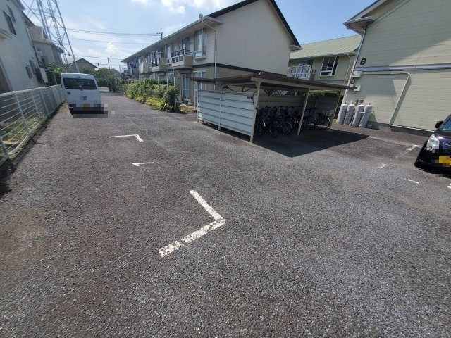 エスポアール中村Aの駐車場