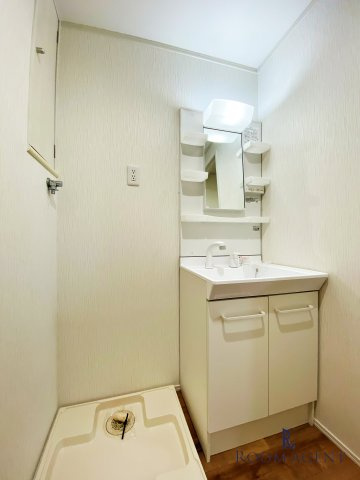 ロイヤルレジデンス高畑の洗面所