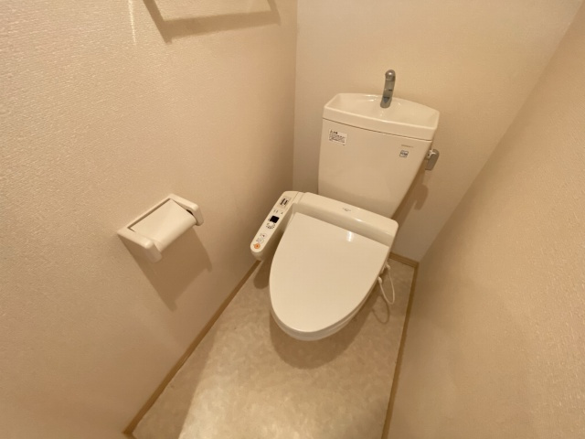 神戸市兵庫区松原通３丁目のアパートのトイレ|ウォシュレット付