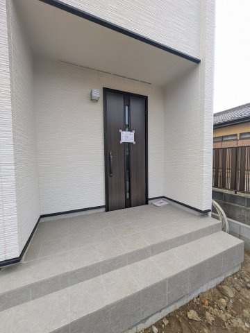 ◆新生活応援キャンペーン中！　小名浜林城　1号棟　オール電化新築建売住宅☆・。の玄関|ご成約の方に選べる家電プレゼントキャンペーン実施中です♪
あると嬉しい家電が揃っています！さらにお選び頂いた商品にプラスして「美味しいパンが焼けるアラジンのトースター」をお付けします！期間限定(^^♪