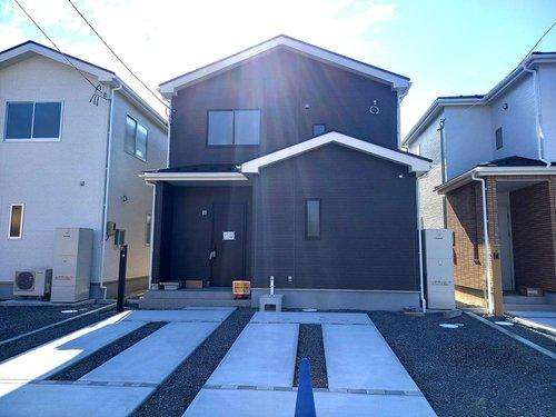 ◆新生活応援キャンペーン中！　小名浜林城　1号棟　オール電化新築建売住宅☆・。の前面道路含む現地写真|同施工━　外観の写真です　━　過ごす時間が長いからこそ家族との繋がりが感じられるお家！にぎやかな声で日々の会話も弾む楽しい空間となります。家に帰宅するのがより一層楽しみになりますね♪