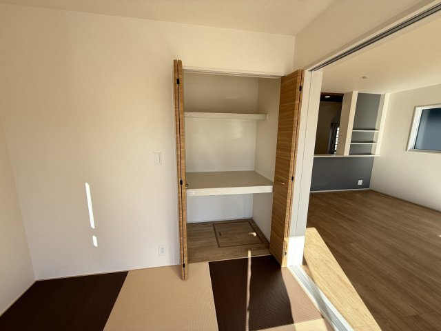 ブルーミングガーデン前橋市江田町　１号棟　の収納|廊下収納あります！