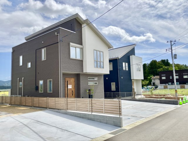 新築戸建・建売　須賀川市和田立石　HINOKIYA　全2棟の外観