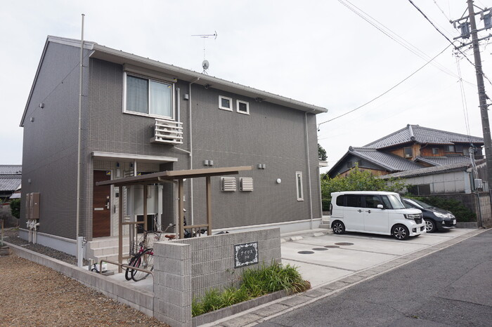 アイリスの外観