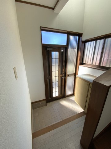 中村アパートの玄関