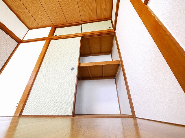 生駒市中菜畑2-1032-7貸家の収納|たっぷりとした収納スペースです