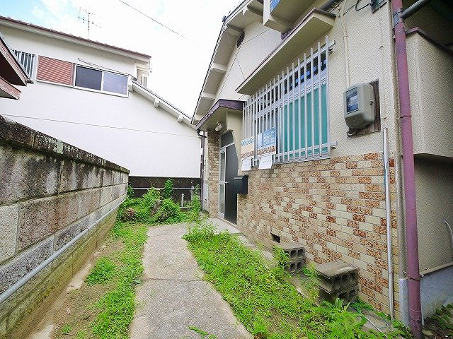 生駒市中菜畑2-1032-7貸家の庭|お庭で自由な時間を過ごせます