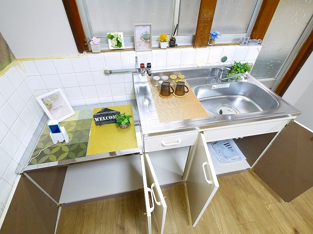 生駒市中菜畑2-1032-7貸家のキッチン|きれいなキッチンです