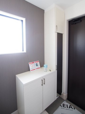 【玄関】 | Erde　伊達郡桑折町３期　２号棟