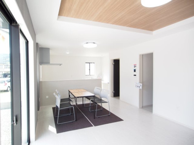 【居間・リビング】 | Erde　伊達郡桑折町３期　２号棟