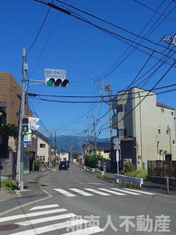 平塚市纒　売地の前面道路含む現地写真|前面道路含む現地写真です