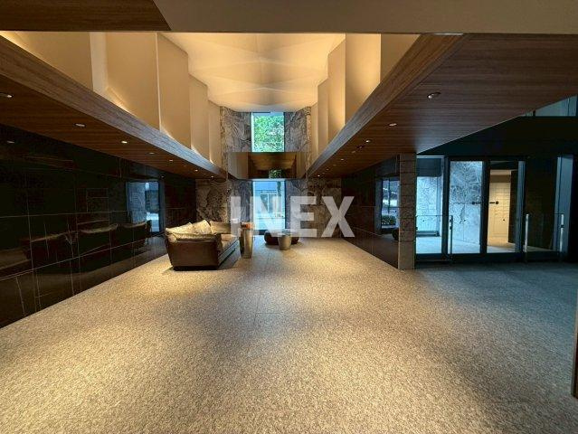 横浜市中区不老町３丁目の賃貸マンションのロビー