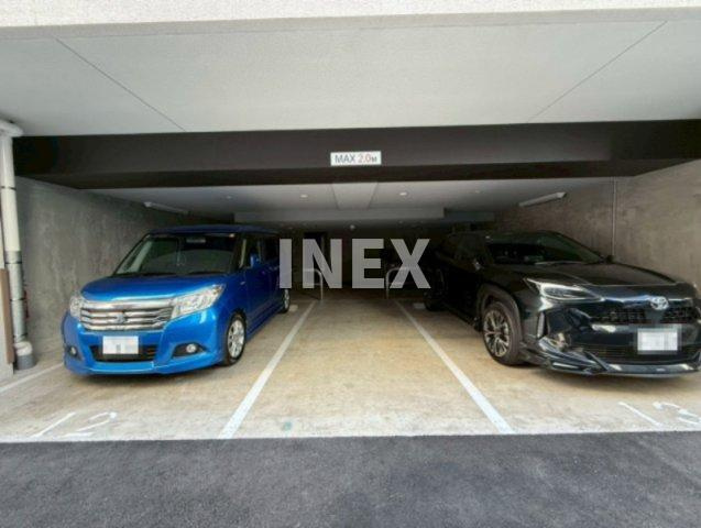 横浜市中区不老町３丁目の賃貸マンションの駐車場