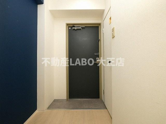 シティライフエステート難波南の玄関