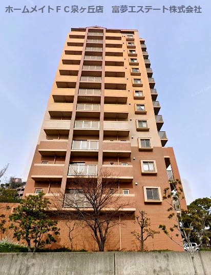 ファミールハイツ泉大津セントハーバーシティ１番館の外観