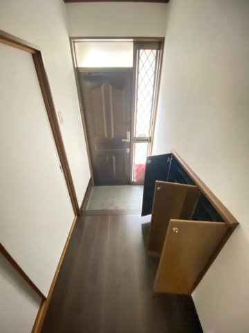 【玄関】