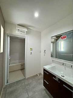 安佐南区上安２丁目の洗面所