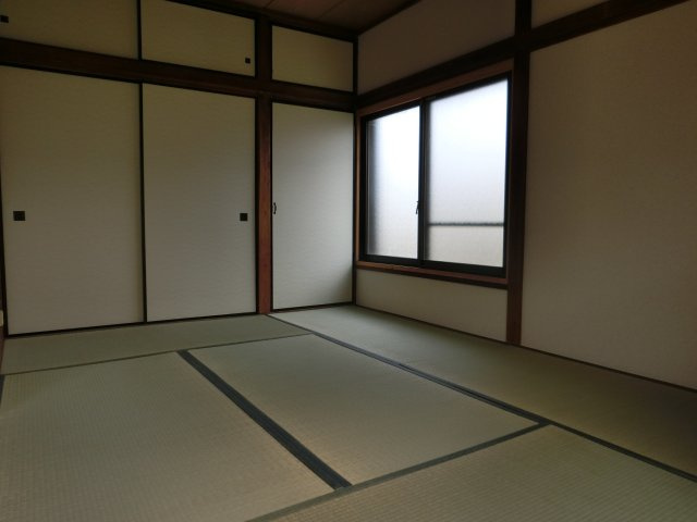 濱田産業貸家の和室|収納豊富な和室です