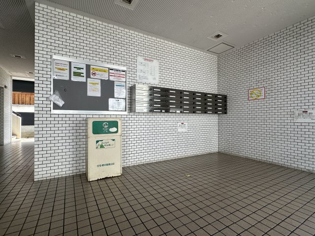 エステート南平野のエントランス