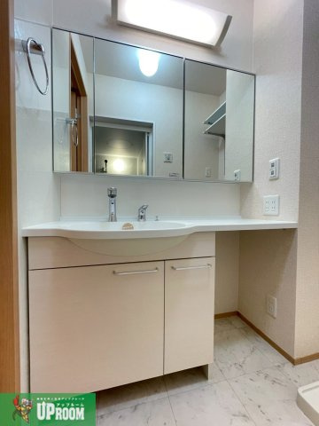 ヴェルジェ　Bの洗面所