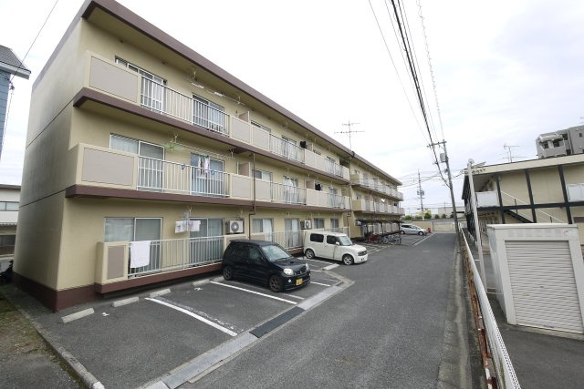 サンロイヤル豊成の外観