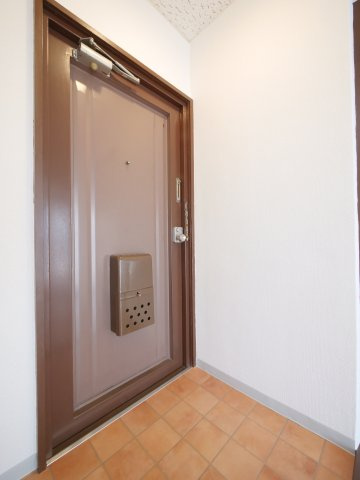 サンロイヤル豊成の玄関