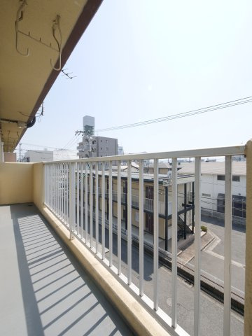サンロイヤル豊成のバルコニー