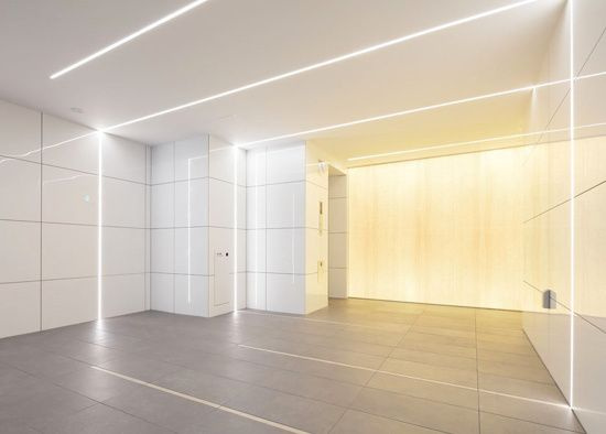 REALIZE浅草Ⅲのロビー