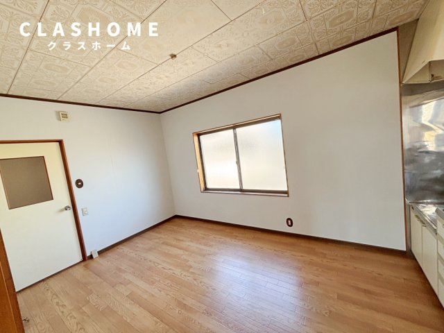 上申間貸家　　刈谷市近郊の賃貸はクラスホームの居間・リビング