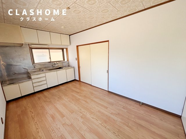 上申間貸家　　刈谷市近郊の賃貸はクラスホームの居間・リビング