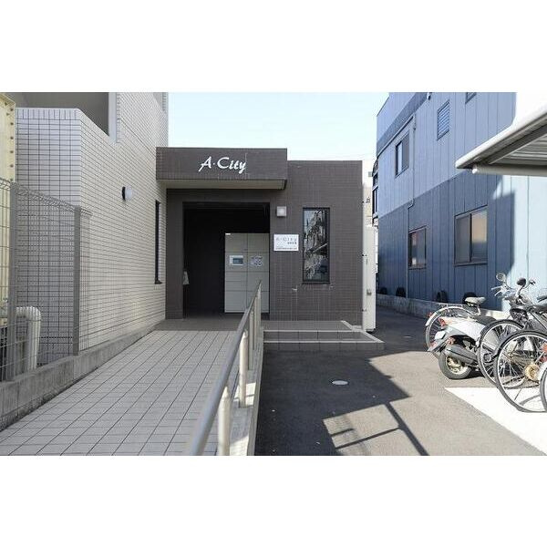 A・City柴田本通のエントランス