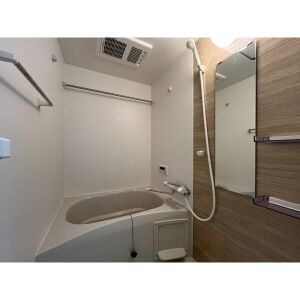 ジーメゾン名古屋楠　の浴室