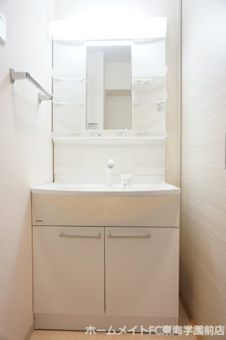 熊本市中央区世安１丁目の賃貸マンションの洗面所