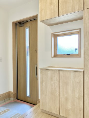 新築戸建・建売　須賀川市和田立石　HINOKIYA　全2棟の玄関