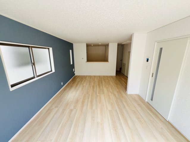 東海市富貴ノ台3-123『仲介手数料無料』新築戸建ての居間・リビング