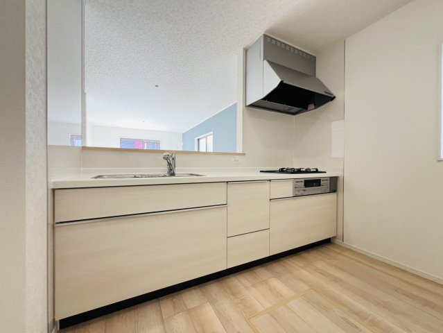 東海市富貴ノ台3-123『仲介手数料無料』新築戸建てのキッチン