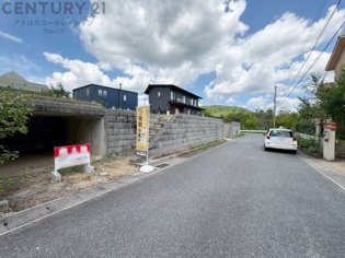 南面約6ｍ道路に接道しております。